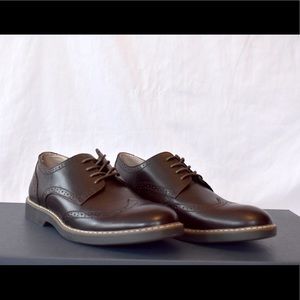 Never worn men’s brown leather dress shoes